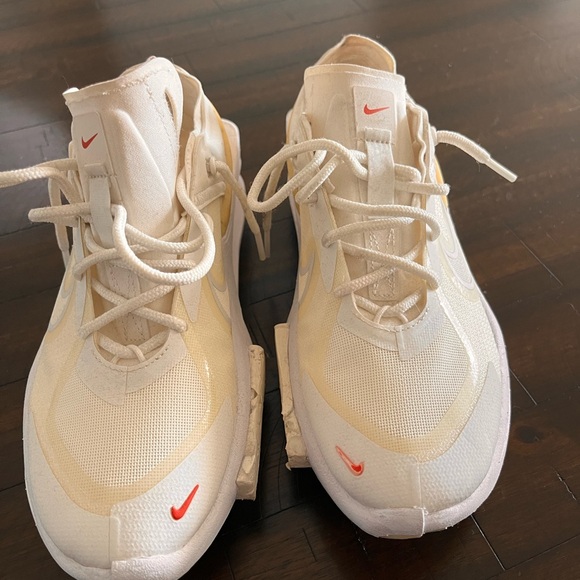 Nike Fontanka Edge White Photon Dust Women's Limited Edition.(CU 1450-100) - Picture 2 of 7